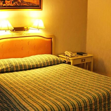 Orange Grove Hotel Davao Екстер'єр фото